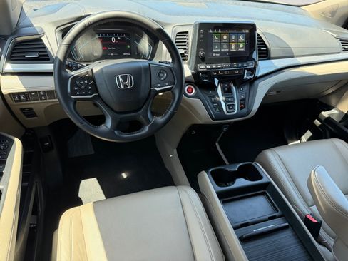Used 2023 Honda Odyssey EX-L image 15