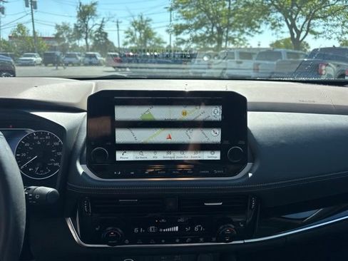 Used 2023 Nissan Rogue SL w/ SL Premium Package AWD/4WD image 16