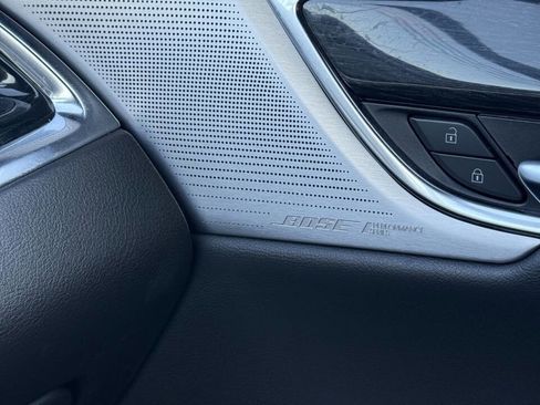 Used 2023 Cadillac XT5 Premium Luxury image 11