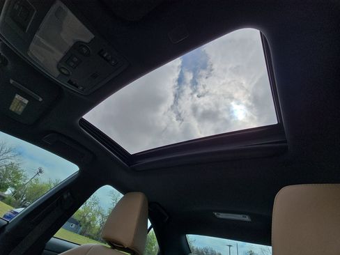 Used 2020 Lexus IS 350 F Sport w/ F Sport Package image 21