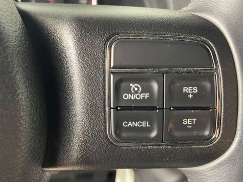 Used 2014 Jeep Wrangler Unlimited Sahara w/ Dual Top Group AWD/4WD image 12