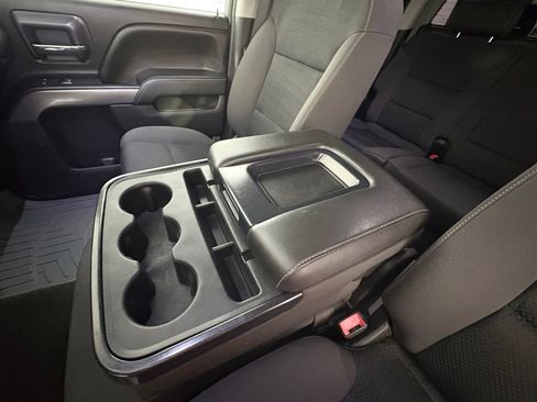 Used 2018 Chevrolet Silverado 1500 LT w/ LT Eassist Package AWD/4WD image 32