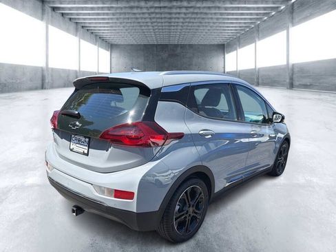 Used 2020 Chevrolet Bolt Premier w/ Infotainment Package FWD image 3