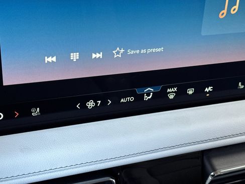 New 2026 Lincoln Aviator 2WD image 19
