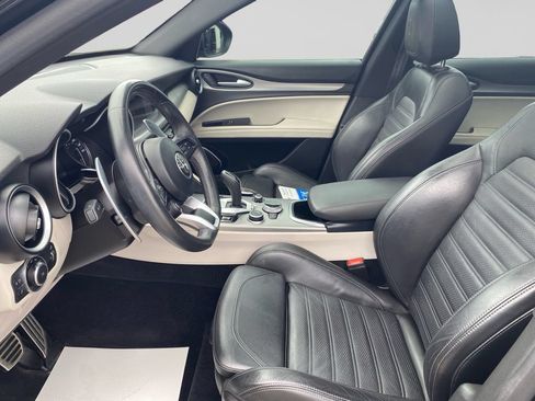 Used 2021 Alfa Romeo Stelvio Ti Sport AWD/4WD image 21