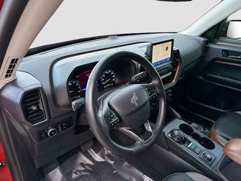 Used 2024 Ford Bronco Sport Outer Banks AWD/4WD image 9