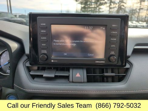 Used 2022 Toyota RAV4 XLE image 19