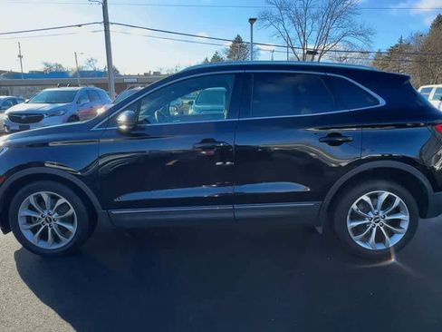 Used 2017 Lincoln MKC Select w/ Lincoln MKC Climate Package image 5