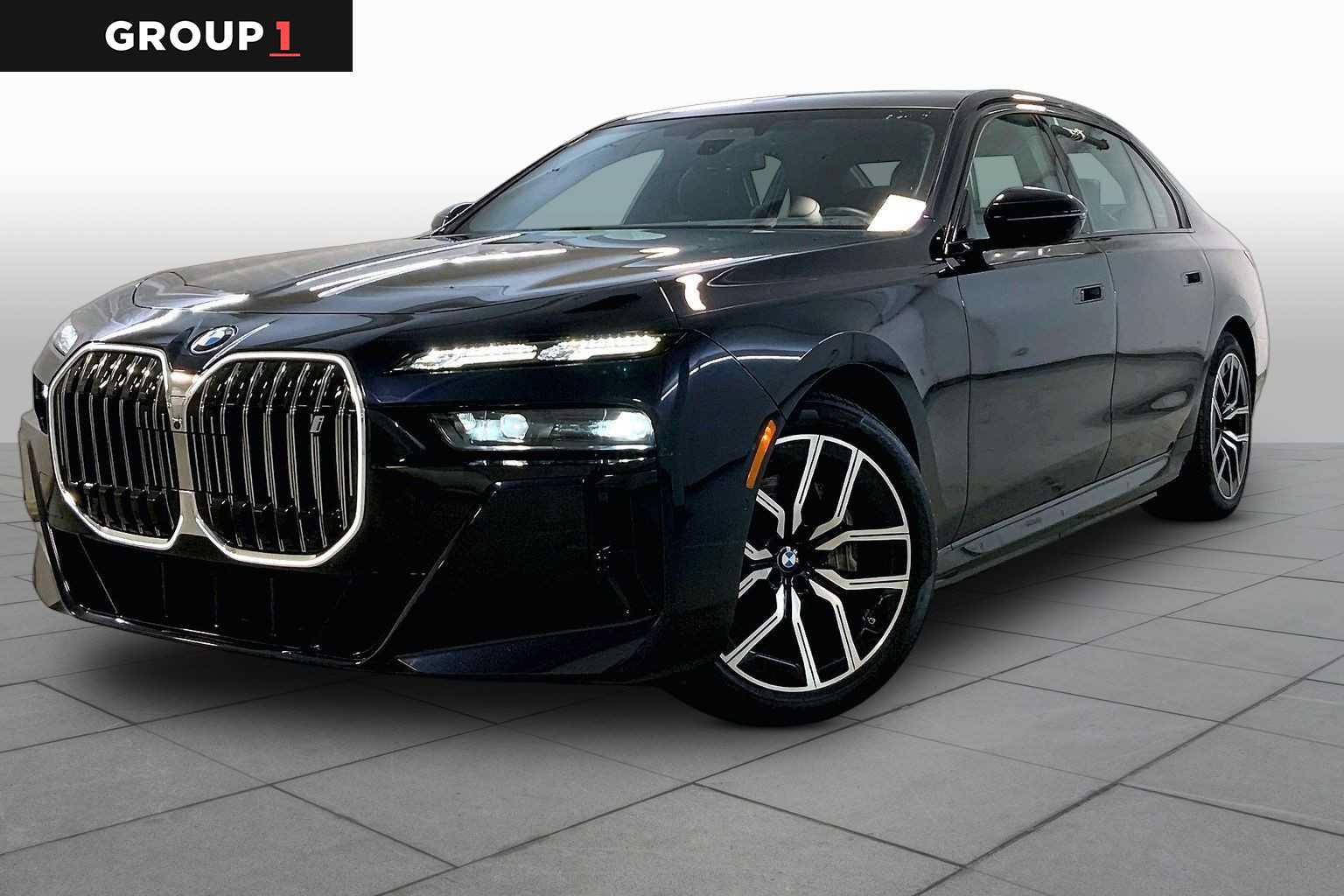 Used 2023 BMW i7 xDrive60 w/ Executive Package 2 AWD/4WD image 1