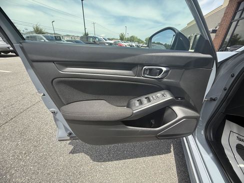 Used 2024 Honda Civic Sport image 16