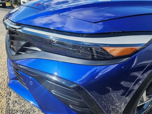 Used 2024 Hyundai Elantra Limited image 26