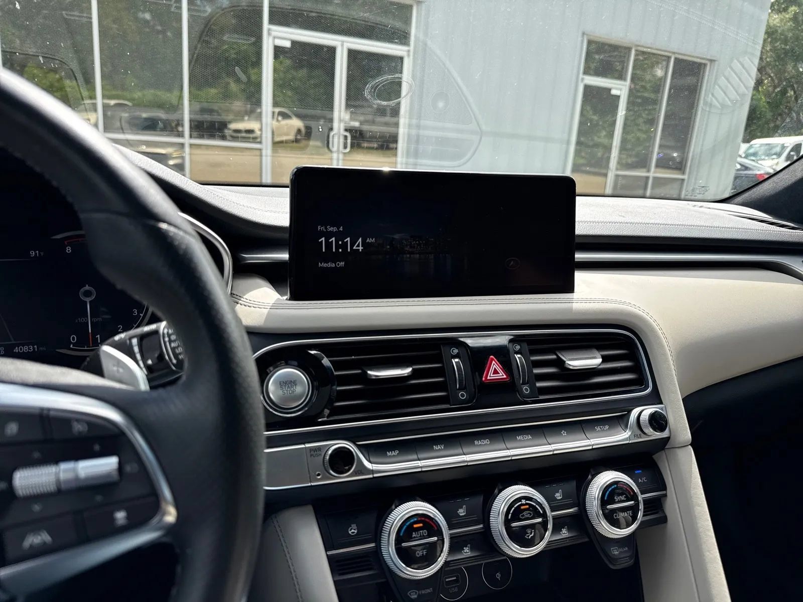 Used 2022 Genesis G70 3.3T RWD image 20