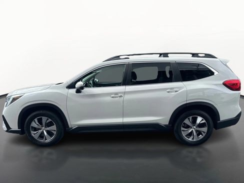 Used 2023 Subaru Ascent Premium w/ Convenience Package AWD/4WD image 6
