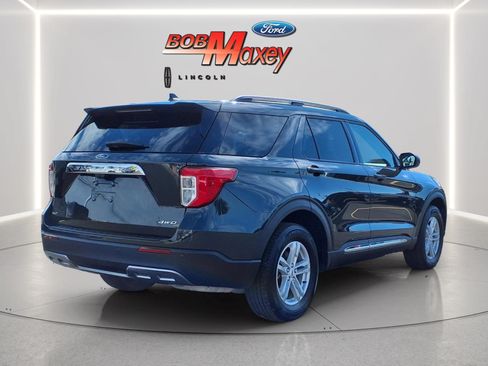 Used 2024 Ford Explorer XLT w/ Equipment Group 202A AWD/4WD image 4