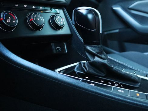 Used 2019 Volkswagen Jetta S w/ Driver Assistance Package image 46