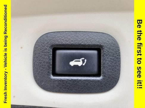 Used 2017 Nissan Rogue SL w/ SL Premium Package AWD/4WD image 32