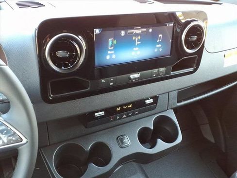 New 2026 Mercedes-Benz Sprinter 2500 image 5