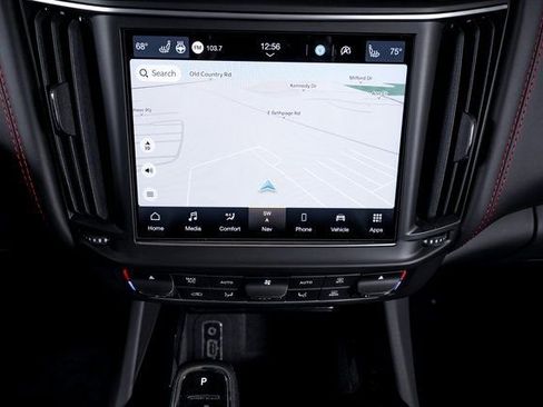 Used 2024 Maserati Levante GT Ultima image 39