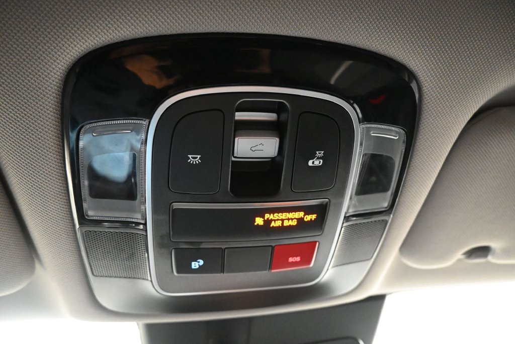 Used 2025 Hyundai Sonata SEL FWD image 23