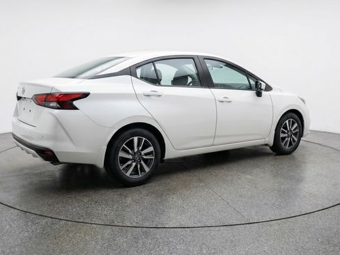Used 2025 Nissan Versa SV FWD image 9