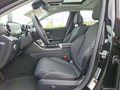 Certified 2025 Mercedes-Benz C 300 4MATIC Sedan image 12