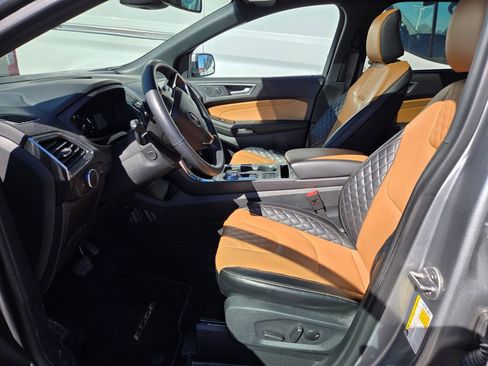 Used 2024 Ford Edge Titanium w/ Titanium Elite Package image 4