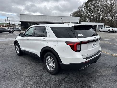 New 2026 Ford Explorer Active w/ Active Comfort Package image 5