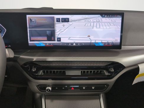 Used 2025 BMW 330i Sedan w/ Convenience Package image 22