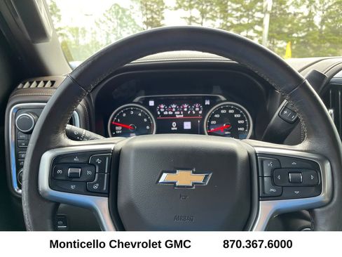 Used 2019 Chevrolet Silverado 1500 LTZ w/ LTZ Premium Package image 12