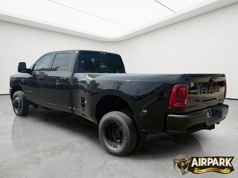 New 2026 RAM 3500 Laramie AWD/4WD image 7