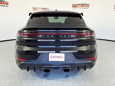 Used 2024 Porsche Cayenne Turbo GT image 6