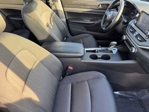 Used 2025 Nissan Altima 2.5 S image 7