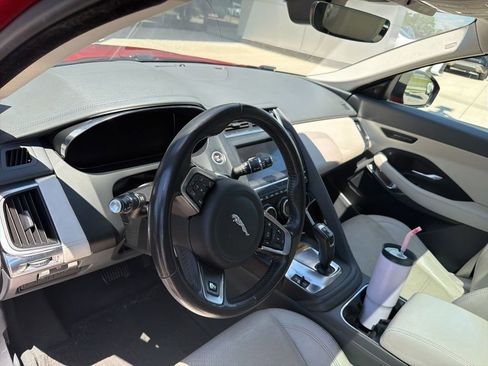 Used 2019 Jaguar E-PACE SE AWD/4WD image 12