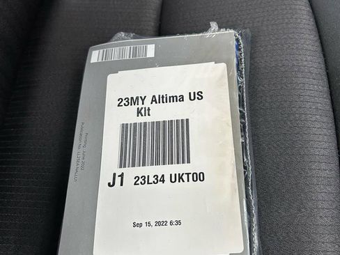 Used 2023 Nissan Altima 2.5 SV image 19