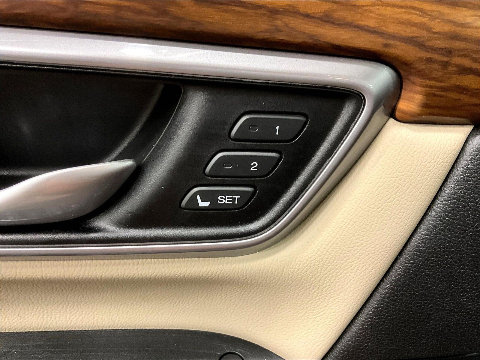 Used 2017 Honda CR-V EX-L image 38