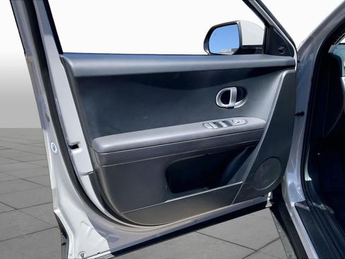 Used 2024 Hyundai Ioniq 5 SE RWD image 20