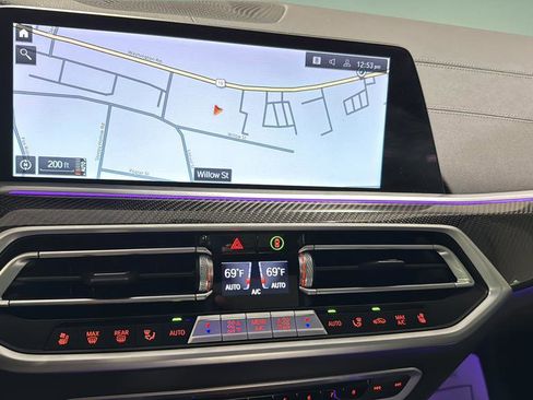 Used 2022 BMW X5 M50i w/ Executive Package image 22