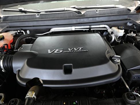 Used 2017 Chevrolet Colorado Z71 image 29