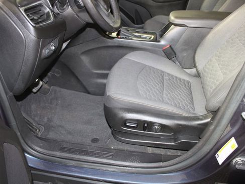 Used 2018 Chevrolet Equinox LT image 9