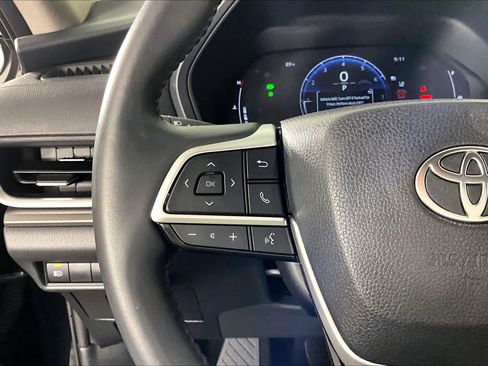 Used 2025 Toyota Grand Highlander FWD image 22