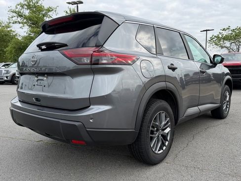 Used 2024 Nissan Rogue S FWD image 7