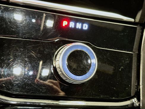 Used 2023 Jeep Grand Cherokee L Laredo image 24