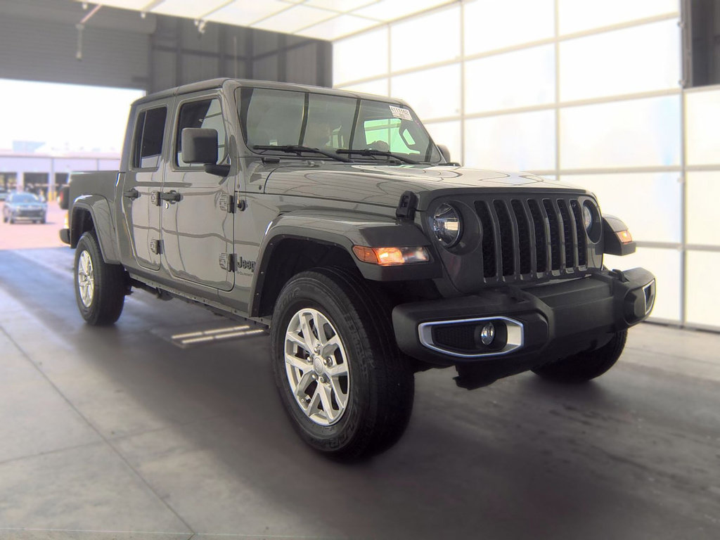 Used 2023 Jeep Gladiator Sport AWD/4WD image 1