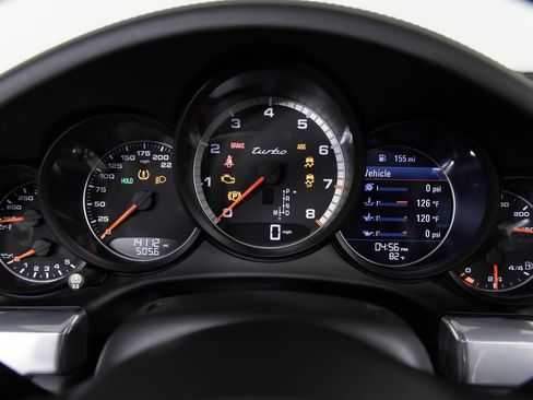 Used 2019 Porsche 911 Turbo image 32