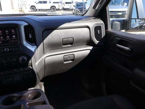 Certified 2024 Chevrolet Silverado 2500 Custom w/ Custom Value Package image 17