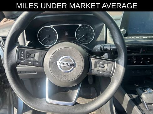 Used 2021 Nissan Rogue S FWD image 10