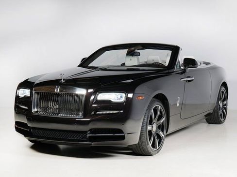 Used 2018 Rolls-Royce Dawn image 1