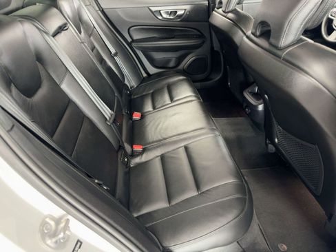 Used 2024 Volvo S60 B5 Plus image 29