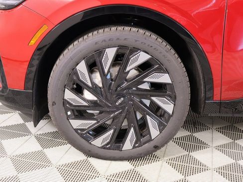 New 2026 Lincoln Nautilus Reserve w/ Jet Appearance Package image 18