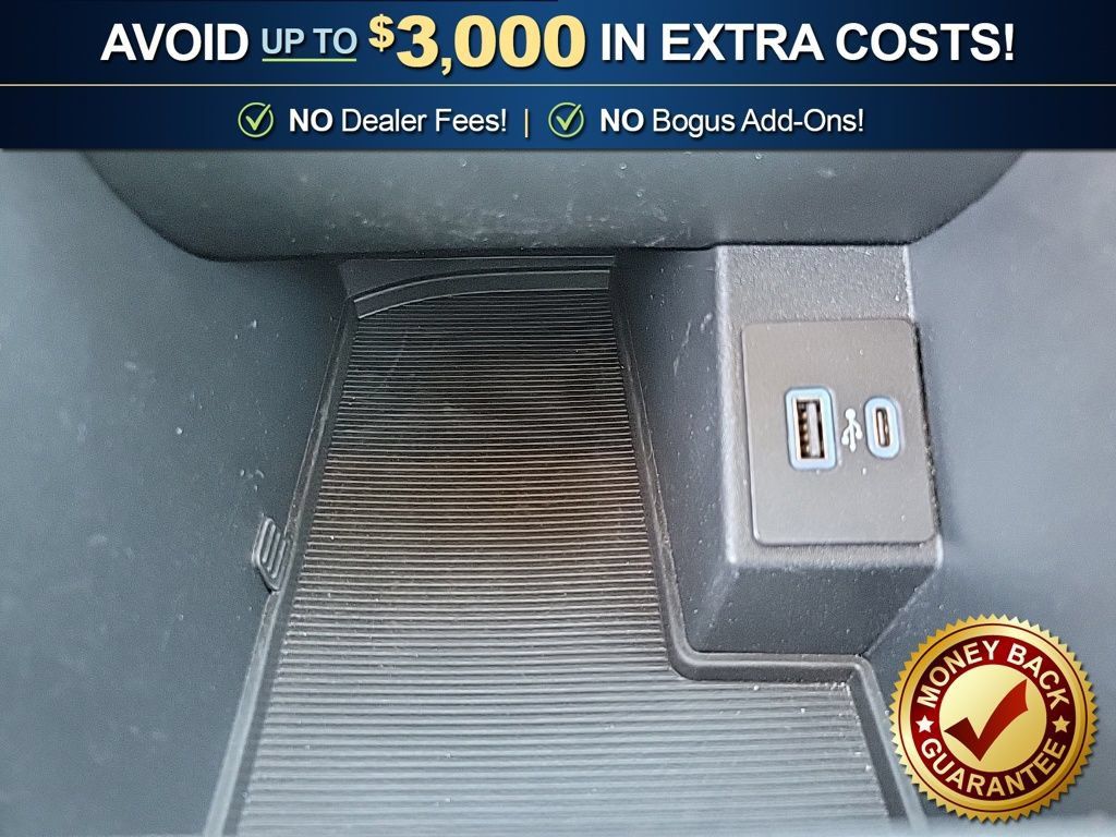 Used 2024 Ford Edge SE w/ Black Appearance Package AWD/4WD image 23